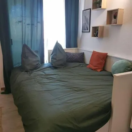 Superbe Renove Avec Piscine Et Vue Marina