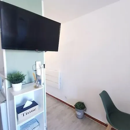 Apartment Superbe Renove Avec Piscine Et Vue Marina *